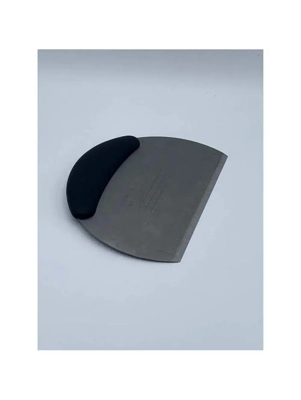 Metal dough scraper, Gripper Handle Curved, With Measure Equivalents & Ruler NEW